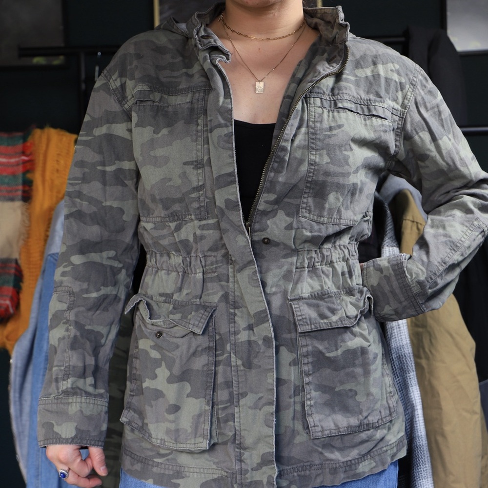 Universal Thread Camouflage Cinched Jacket - image 1